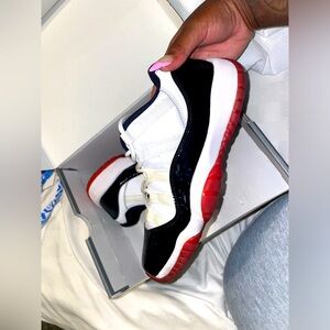 Jordan Retro Low 11s. Boys 5, women’s 6 1/2-7